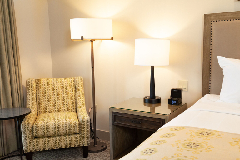 Bedroom 3, Ponte Vineyard Inn, Riverside