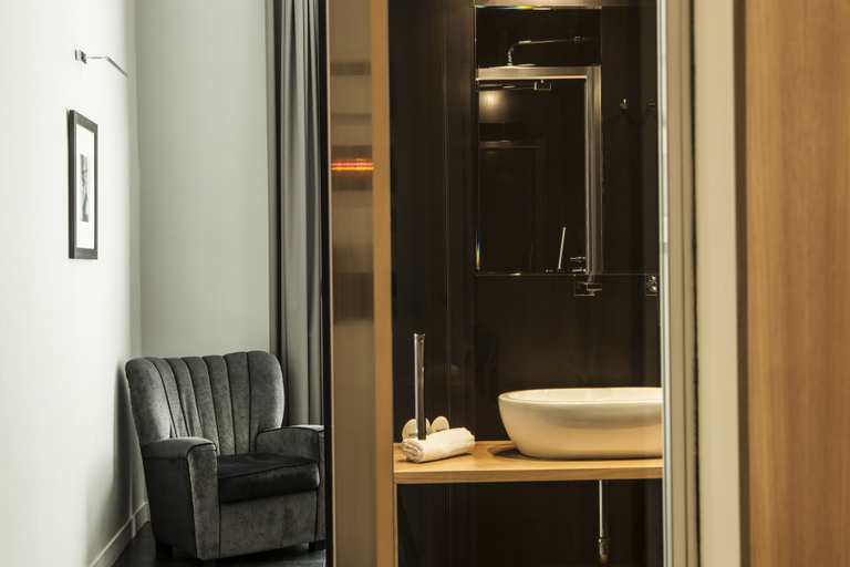 Bathroom 5, Suite Art Navona, Rome