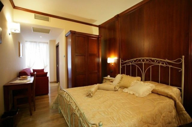 Bedroom 2, Hotel Tesoretto, Lecce