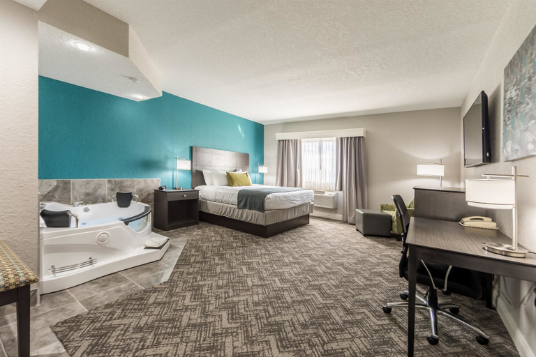 Bedroom 4, Best Western Plus Sebastian Hotel & Suites, Indian River