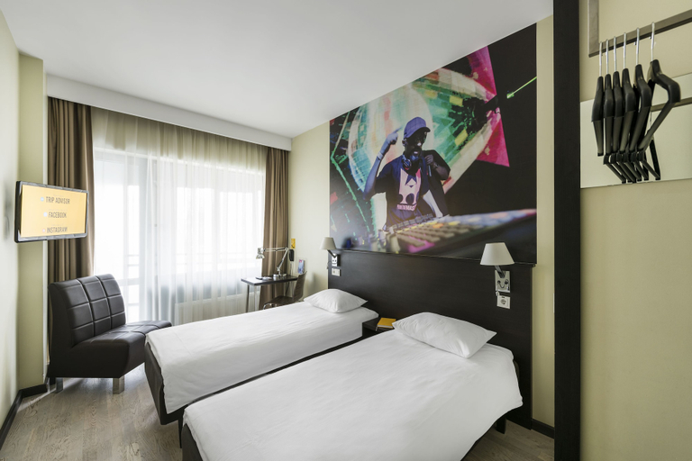 Bedroom 2, Comfort Hotel LT - Rock 'n' Roll Vilnius, Vilniaus