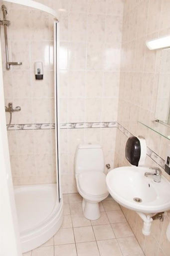 Bathroom 4, Hotel Yes, Narva-Jõesuu
