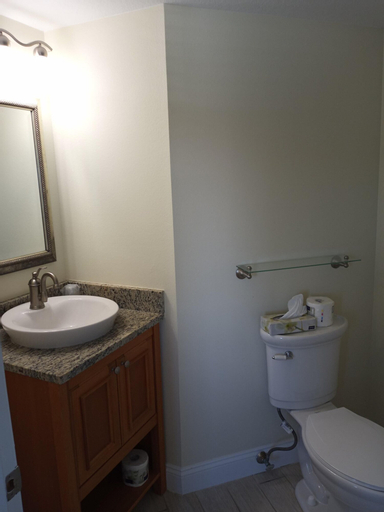 Bedroom 4, Ocean Club on Smuggler's Beach, Barnstable