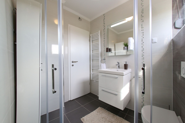 Bathroom 4, Sun Resort Nikolina, Bibinje