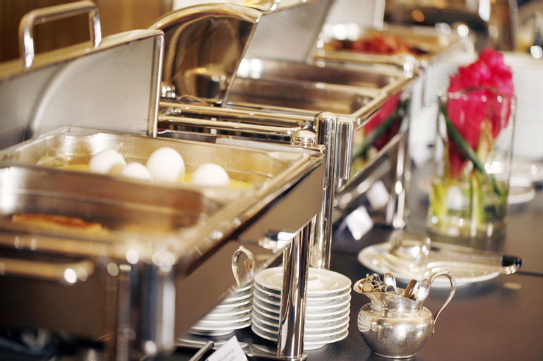 Food & Drinks 7