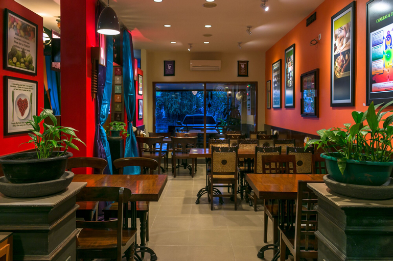 Food & Drinks 4, Dhanesvara Holistic Unique Homestay, Surabaya