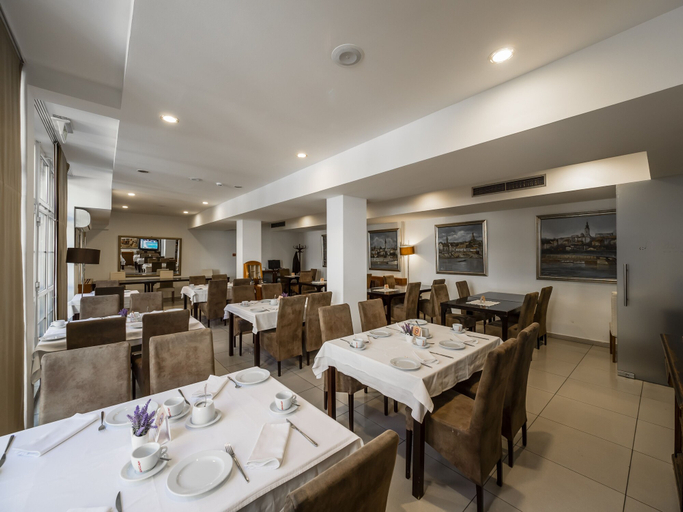 Food & Drinks 4, Garni Hotel Le Petit Piaf, Belgrade