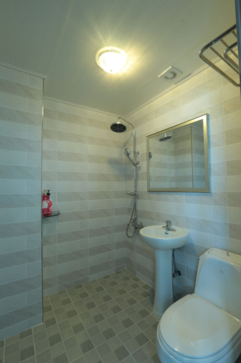 Bathroom 4, Seaview Pension, Gangneung