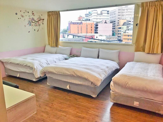 Bedroom 2, Happy Holiday Hotel, Taoyuan