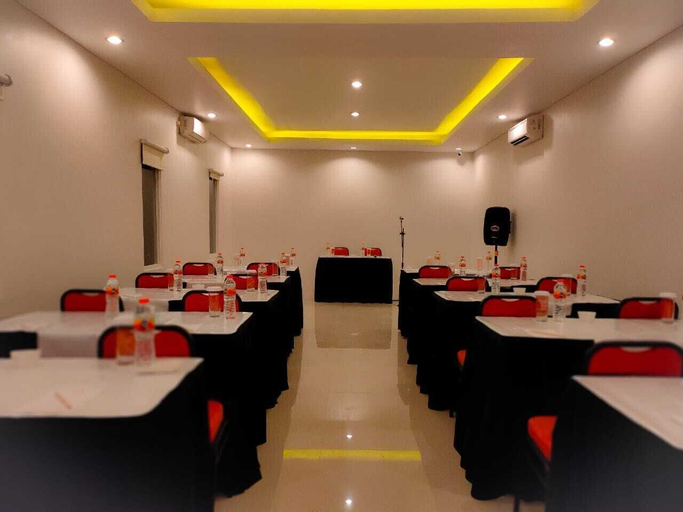 Business Facilities