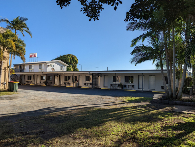 Exterior & Views 2, Sail Inn Motel, Livingstone - Pt B
