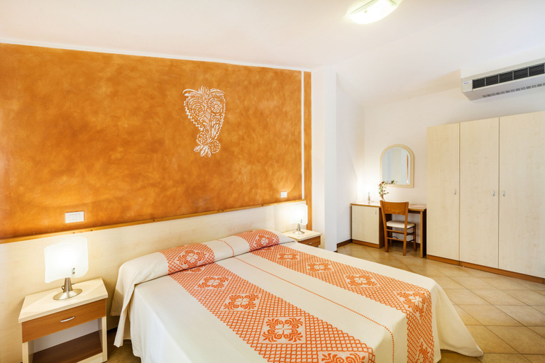 Bedroom 4, Petri Marini Hotel & Resort, Olbia-Tempio