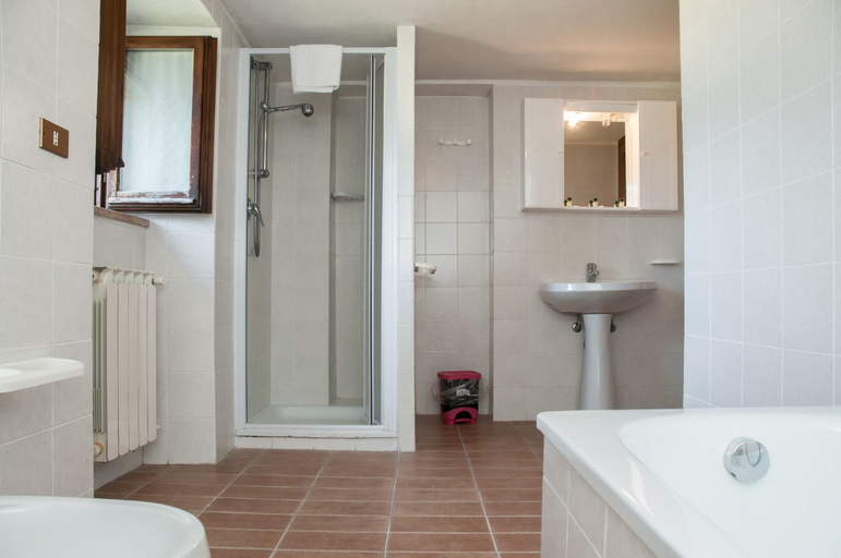 Bathroom 3, Agriturismo Casella del Piano, Perugia
