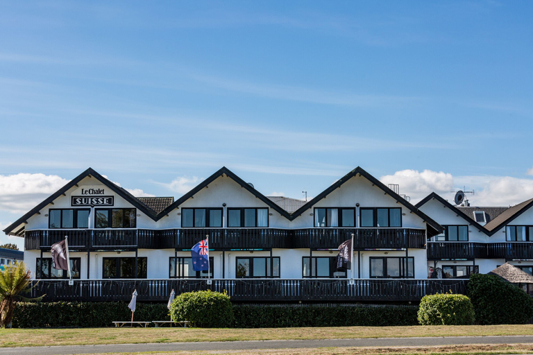 Exterior & Views 2, Le Chalet Suisse Motel Apartments, Taupo