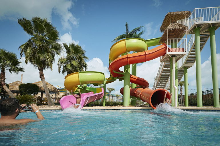 Sport & Beauty 2, Margaritaville Lake Resort, Lake Conroe/Houston, Montgomery