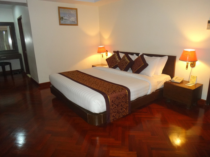 Bedroom 3, Hotel Yangon, Yangon