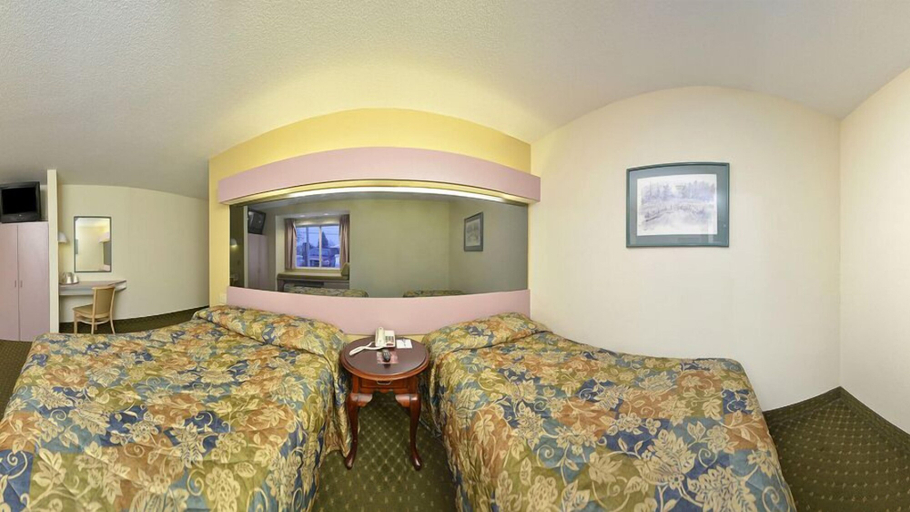 Bedroom 3, Americas Best Value Inn East Syracuse, Onondaga