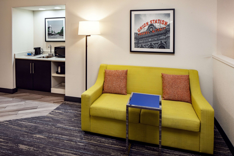 Others 5, Hampton Inn & Suites Parker, Douglas
