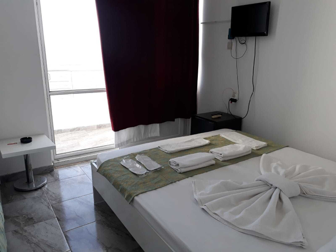 Bedroom 3, Pinar Motel, Aydıncık