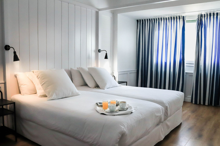 Bedroom 2, Hotel Marina, Girona