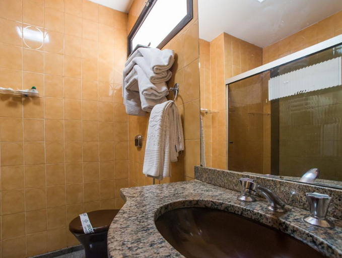 Bathroom 4, Entremares Hotel, Rio de Janeiro