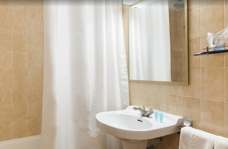 Bathroom 4, Hotel & Spa La Terrassa, Girona