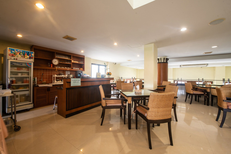 Food & Drinks 5, Piyada Residence by Nexottel, Pattaya