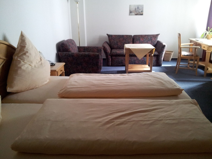 Bedroom 3, Hotel Weinheber Hornung, Bad Dürkheim
