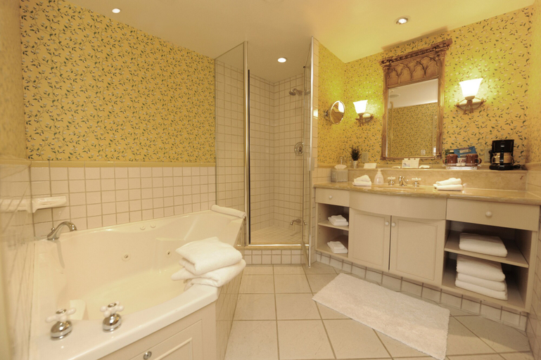 Bathroom 4, Old Mill Toronto, Toronto