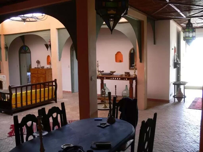 Food & Drinks 5, Douar des Oliviers, Essaouira