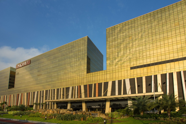Exterior & Views 20