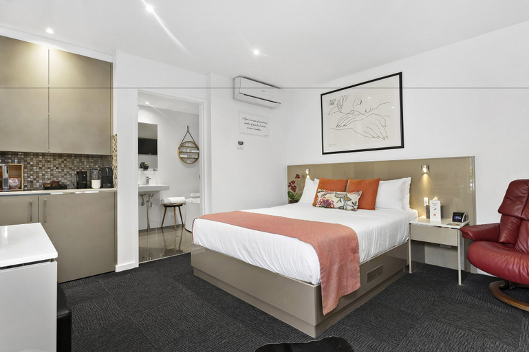 Bedroom 27