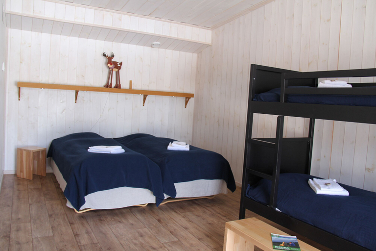 Bedroom 3, Lappeasuando Lodge, Kiruna