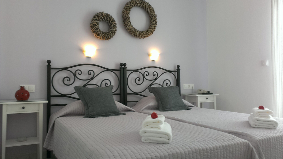 Bedroom 3, Cyclades Hotel, South Aegean