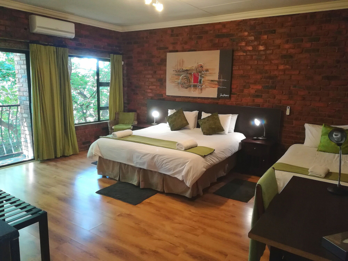 Bedroom 2, 24 Onvrey Guest House, Ekurhuleni