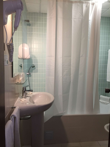 Bathroom 4, Best Western Hotel Dom Bernardo, Faro