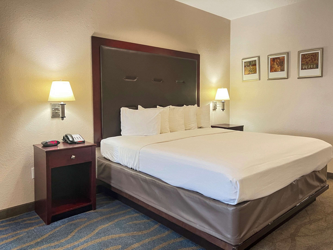 Bedroom 4, Quality Inn & Suites Houston Northwest - Cypress, Houston