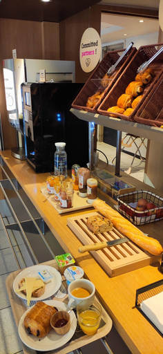 Food & Drinks 5, B&B HOTEL Aubagne Gémenos, Bouches-du-Rhône