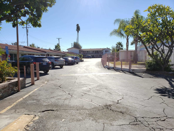 Others 4, Stardust Motel Azusa, Los Angeles