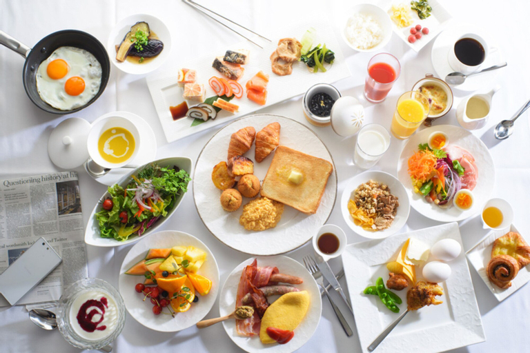 Food & Drinks 9