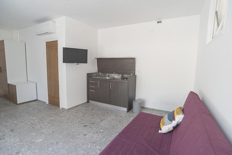 Bedroom 3, Hotel Torre Santamaria, Foggia