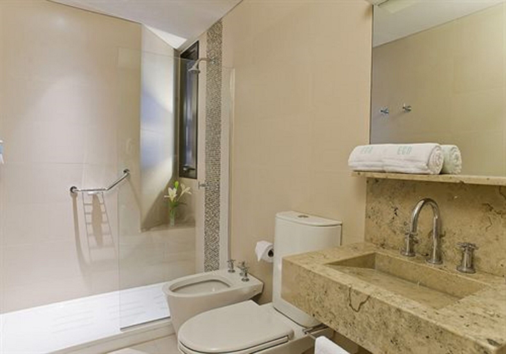 Bathroom 5, Bulnes Eco Suites, Distrito Federal