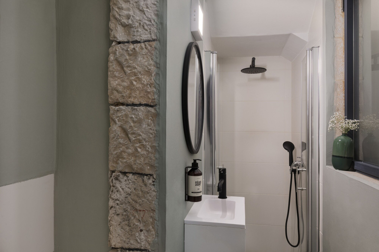 Bathroom 5, Villa Albi - Machne Yehuda Hotel