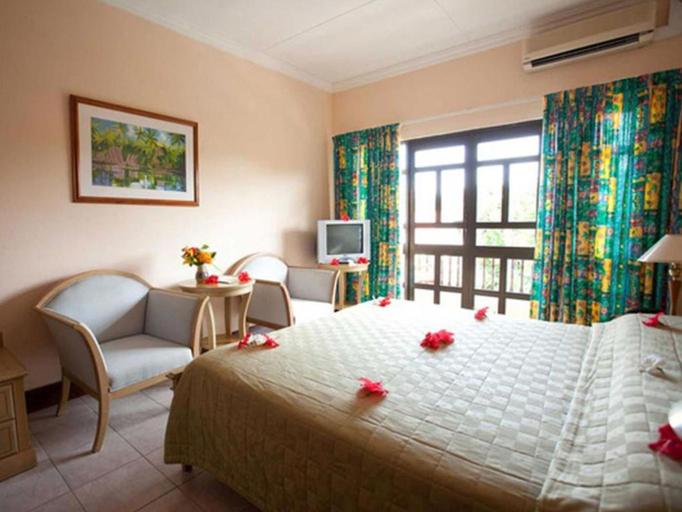 Bedroom 2, Gregoire's Apartments