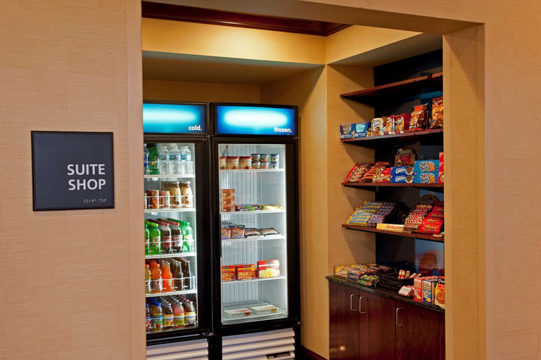 Food & Drinks 5, Hampton Inn & Suites Indianapolis-Airport, Indianapolis