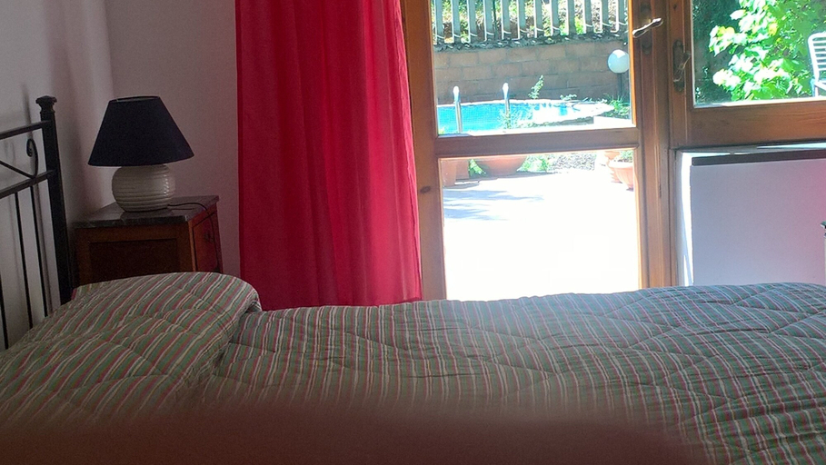 Bedroom 1, Villa Cardinal Apartments, Rome