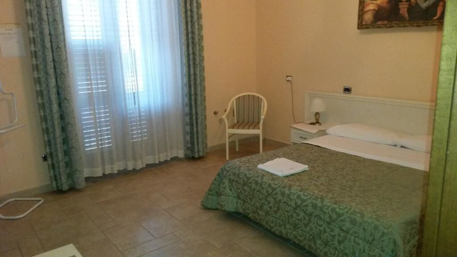 Bedroom 3, B&B Manzoni Resort, Brindisi