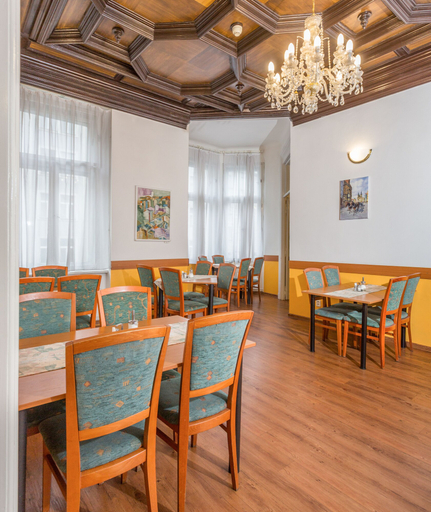 Food & Drinks 5, Hotel City Centre, Praha 7