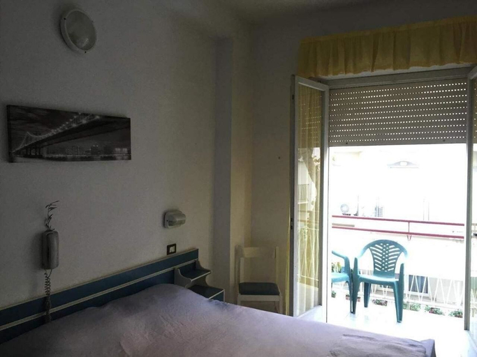 Bedroom 4, Hostel Bella Rimini, Rimini
