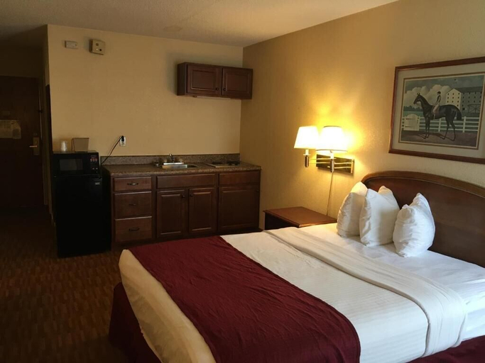 Bedroom 3, Radford Inn, Radford